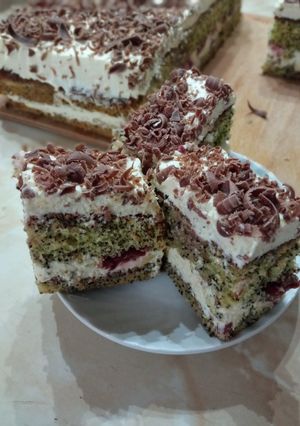 Mákos-meggyes krémes recept fotója