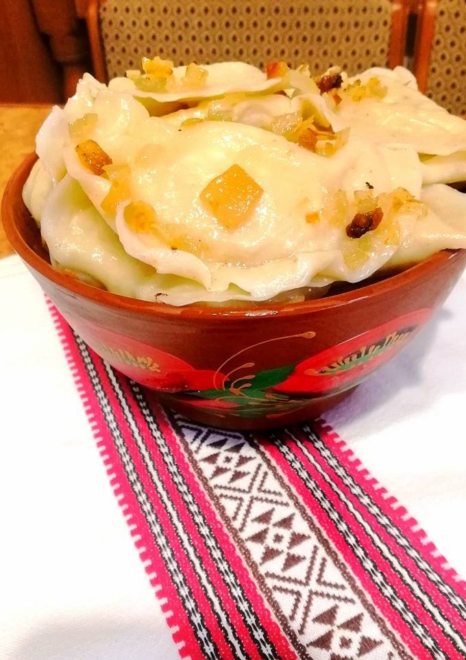 Вареники з картоплею і сиром