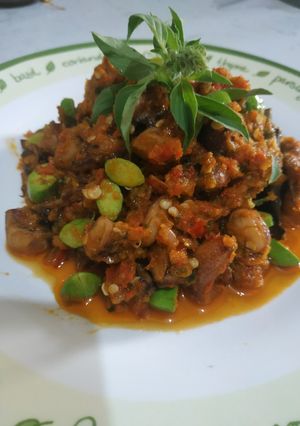 Foto resep Cumi asin sambal pete makyus