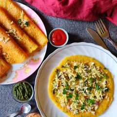 A picture of Stuffed Moong Dal Cheela.