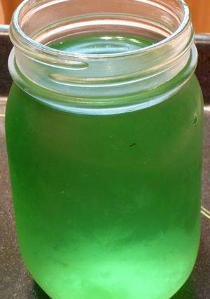 A picture of Sour Apple Moonshine.