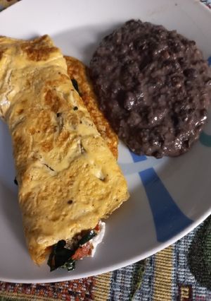 Una foto de Omelette de espinacas y tocino