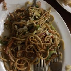 A picture of Chicken chowmin.
