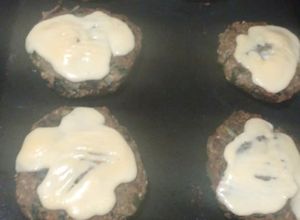 Una foto de Hamburguesas de atún y caballa hechas con avena