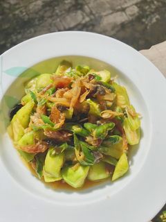 Foto resep Tumis oyong dengan ikan asap