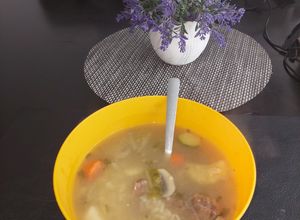 Una foto de Mi sopa de res casera. #SoloConCuchara