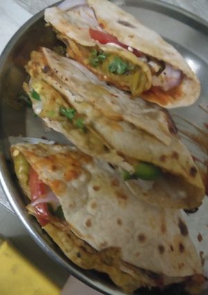 टाकोज़ (Tacoz recipe in hindi) रेसिपी मुख्य फोटो