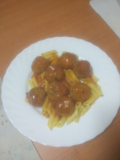Una foto de Albóndigas con pasta al estilo Corleone