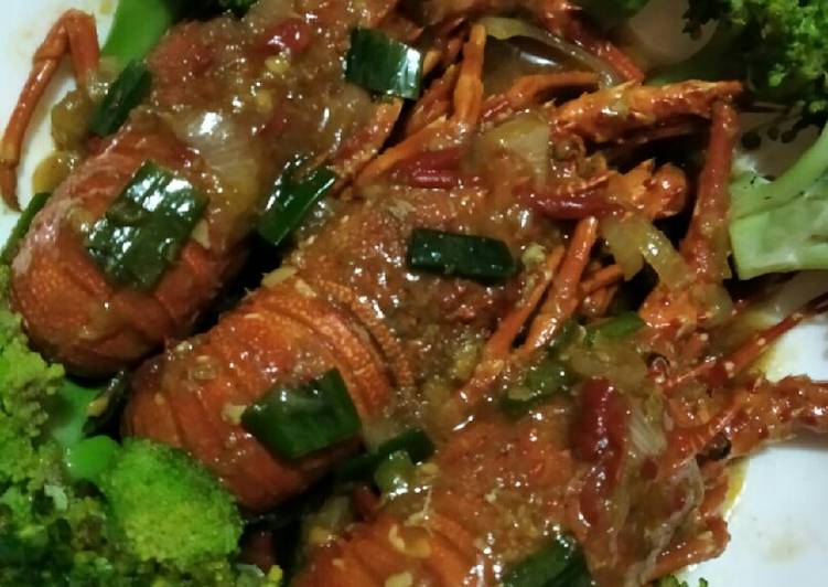 Lobster Saos Asam Manis