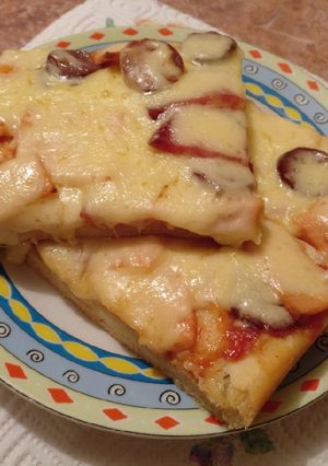 Egyszerű pizza 🍕 recept fotója