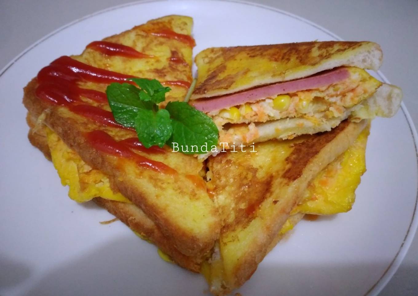 416.Sandwich Telor Sayuran+ Daging Asap