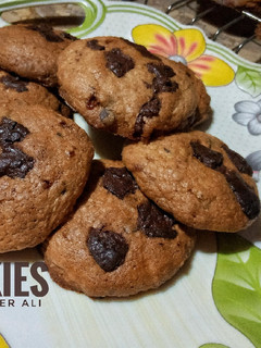 A picture of Chocolate chip cookies.