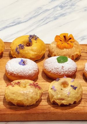 A picture of Pumpkin donuts.