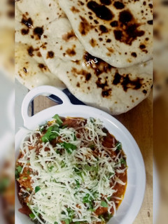 ચીઝ નાન(Cheese Naan Recipe in Gujarati) રેસીપી મુખ્ય ફોટો