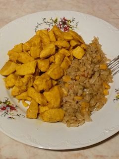 Kurkumás csirkemell-falatok recept fotója