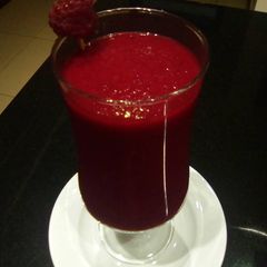 A picture of Cranberries and Raspberries juice.