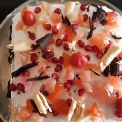 A picture of Mix fruit pineapple cake.