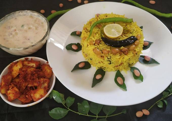 Lemon Rice With Masala curd