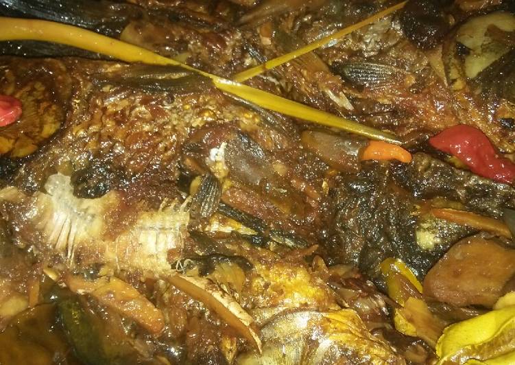 Bumbu Membuat Pindang ikan mas 😊 simple tanpa ulek gaisss Lezat