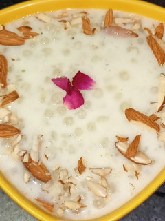 साबूदाना खीर (sabudana kheer recipe in Hindi) रेसिपी मुख्य फोटो
