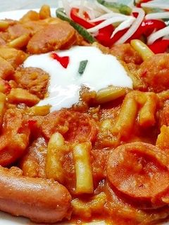 Zöldbabos paprikás krumpli gazdagon recept fotója