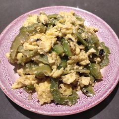 A picture of Ampalaya con Eggs.