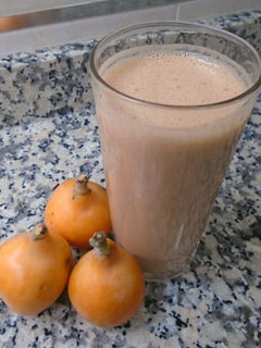Una foto de Batido de nísperos