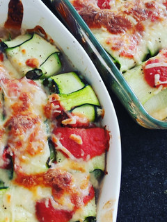 Una foto de Raviolis de calabacín rellenos de espinacas ricota y nuez