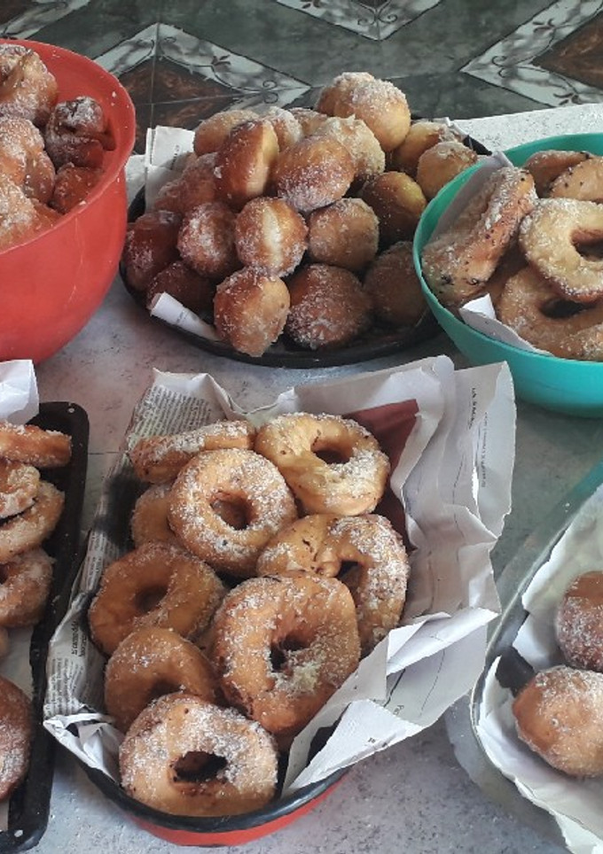 Una foto de Rosquitas y bolas de fraile para el mate