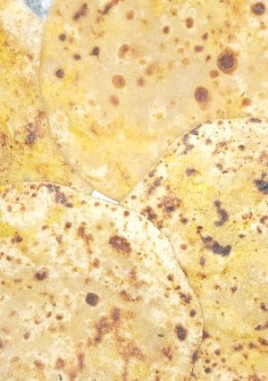 A picture of Cauliflower stuffed paratha.
