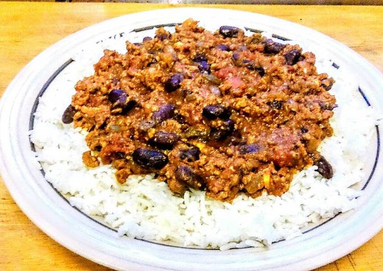 Beefed up Chilli Con Carne, with fresh chillies