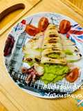 Squid carcasses with avocado