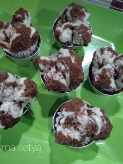 Foto resep 091. Bolu Kukus Zebra