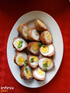 A picture of Scotch eggs.