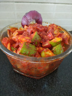 કેરી ડુંગળી ગાજર નું અથાણું (Keri Dungli Gajar Athanu Recipe In Gujarati) રેસીપી મુખ્ય ફોટો