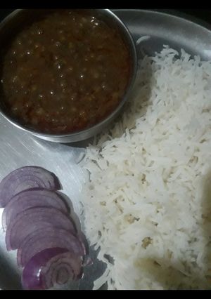 काली मसूर की दाल (kali masoor ki dal recipe in Hindi) रेसिपी मुख्य फोटो