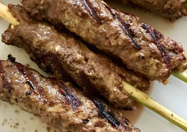 How to Make Homemade Vietnamese Beef and Lemongrass Skewers