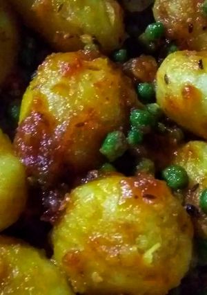 আলুর দম(aloor dum recipe in Bengali) রেসিপির প্রধান ছবি
