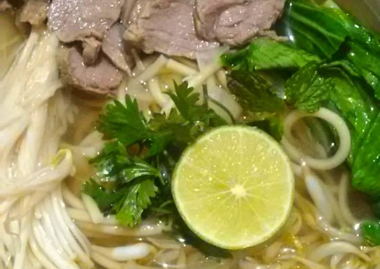 Vietnamese Noodle Beef Pho