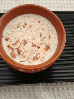 શક્કરીયા ડ્રાયફ્રુટ ખીર (Shakkariya Dryfruit Kheer Recipe In Gujarati) રેસીપી મુખ્ય ફોટો
