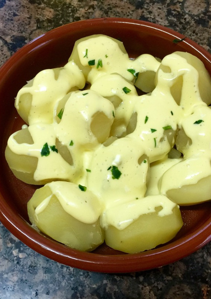 Una foto de Patatas alioli cocidas
