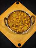 Lauki matar curry