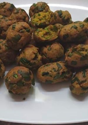 મેથી ની ઢોકળી રેસીપી મુખ્ય ફોટો