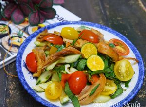 Hình của món Gỏi Dưa Leo Gà Nướng Kiểu Thái.