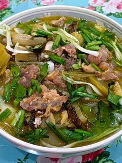 Hình của món Gân bò nấu dưa.