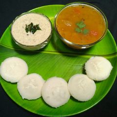Idli A picture of Idli.
