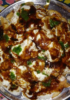 A picture of Papadi chat.