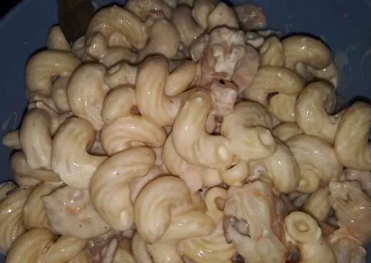 How to Make Perfect Bacon Alfredo with shrimp and mushrooms