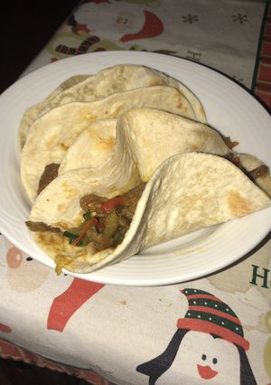 Una foto de Tacos 🌮 paso a paso (con lo que hay en casa 😋)