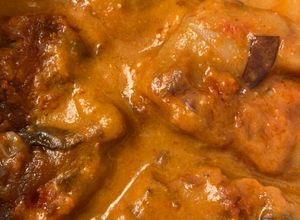 Una foto de Manitas de cerdo guisadas en Crock Pot